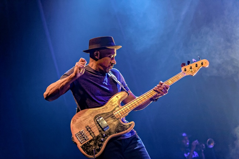 MarcusMiller c ThierryDubuc