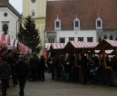 Pozsonyi karácsony: jégpálya, mézbor és advent a várban