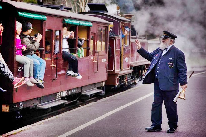 Mozdonybemutató túra a Vasúttörténeti Parkban a Védőháló Budapest 2018 jóvoltából
