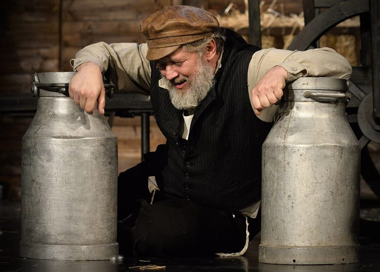 Hegedűs a háztetőn – a világhírű Broadway musical a Miskolci Nemzeti Színházban