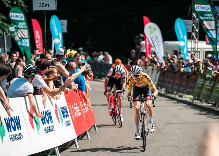 Debrecenből Esztergomba teker az idei Tour de Hongrie mezőnye