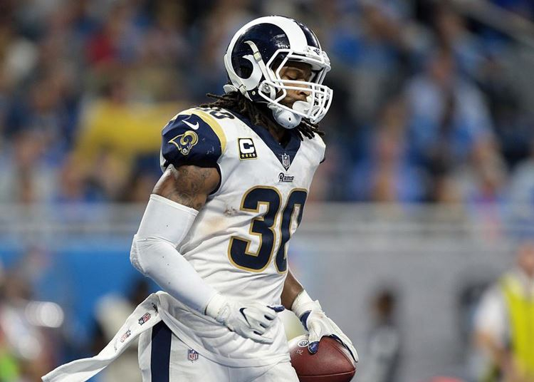 Puskás Aréna: NFL-sztárok tartanak edzőtábort Budapesten