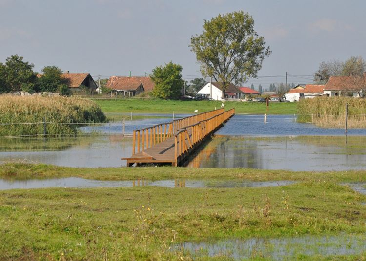 Részben megnyitnak a nemzeti parkok is