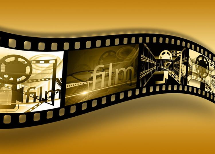 Szabadtéri mozireneszánsz kultfilmekkel és online filmfesztivál világpremierekkel