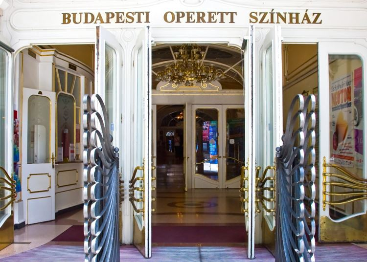 Öt bemutatót tervez a Budapesti Operettszínház a jövő szezonban