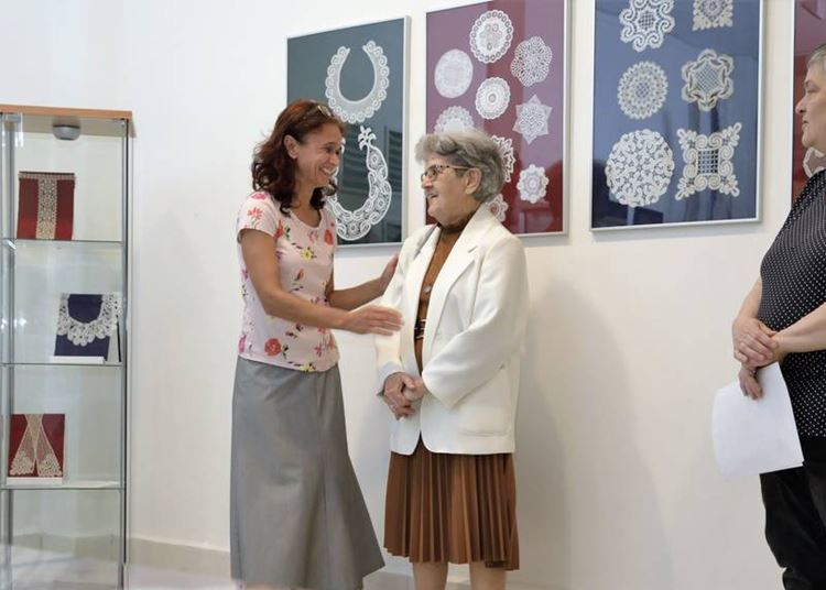 Megannyi különböző technikájú alkotás várja a látogatókat A Szabadművelődés Házában