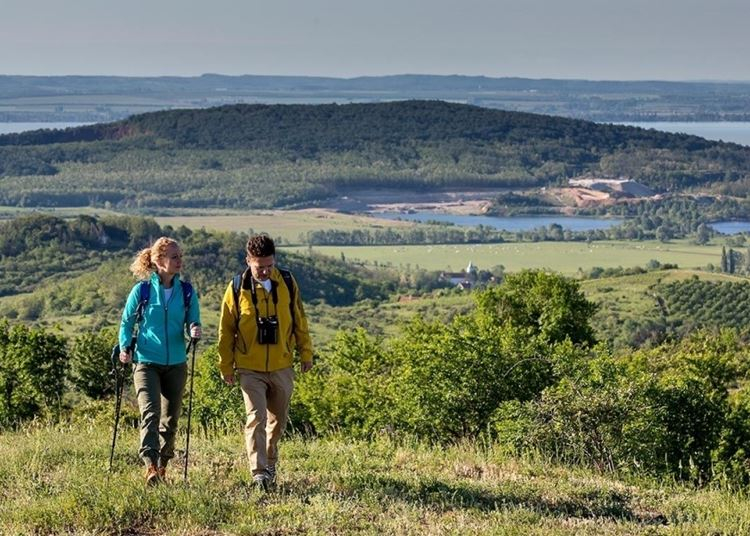 Teljes kínálattal nyitva a hazai nemzeti parkok