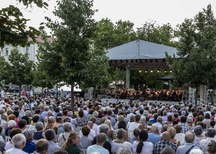 Nem maradnak el az OperaFüred kulturális programjai