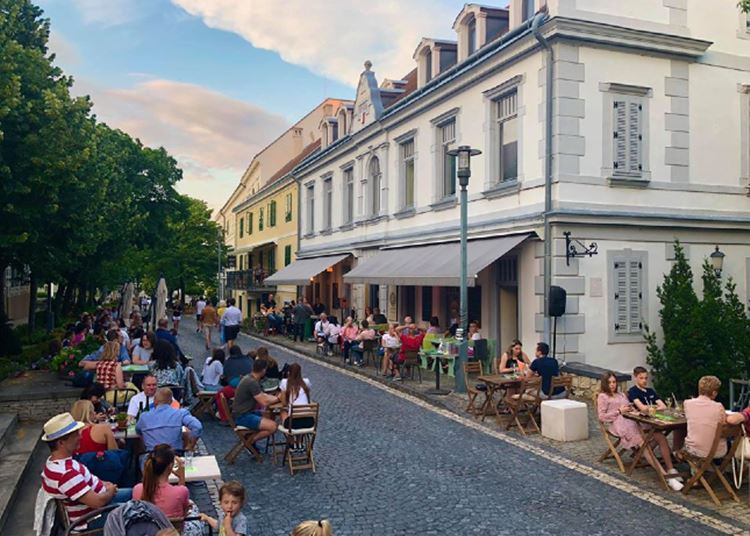 Színházi estek várják a nézőket Balatonfüreden augusztusban
