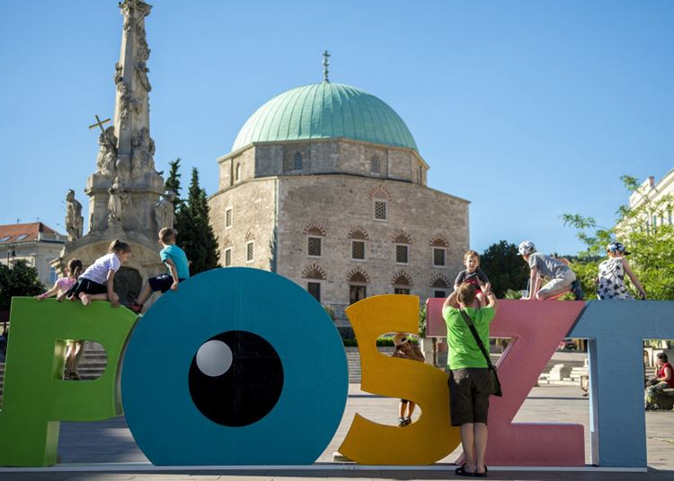 Tovább halasztják a POSZT-ot