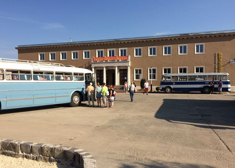 Ikarus-rajongók, ide!