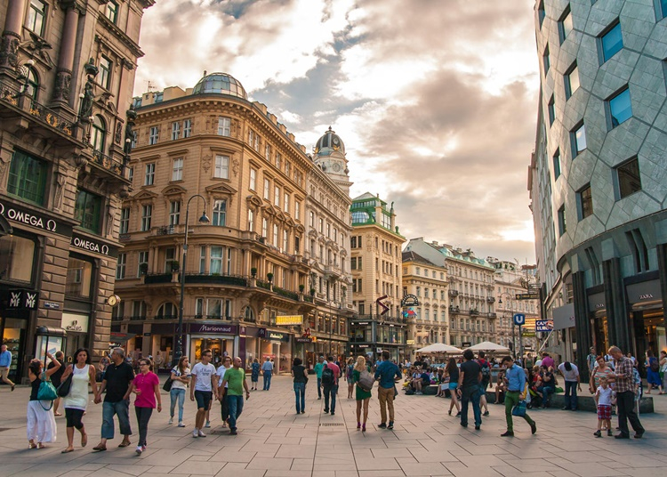 Óvatosan nyit Ausztria, elnapolták a turizmus újraindulását
