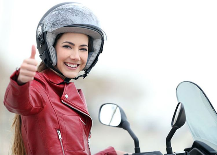 Márciustól változásra számíthat, aki jogosítványt akar motorra