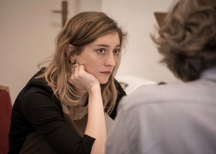 Anne Frank naplóját közvetíti az Operett pénteken