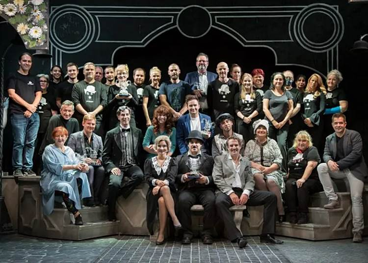 A Játékszínbe látogat Charlie Chaplin unokája