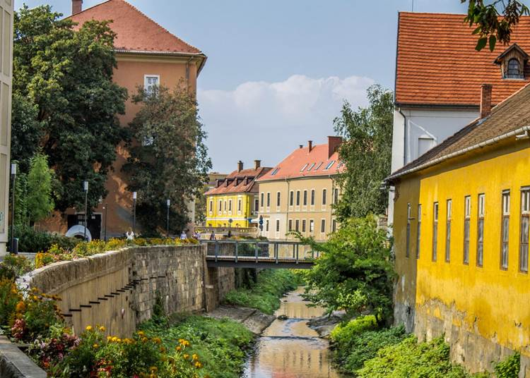 Kiderült, mi a tíz legnépszerűbb úti célunk az őszi hosszú hétvégén