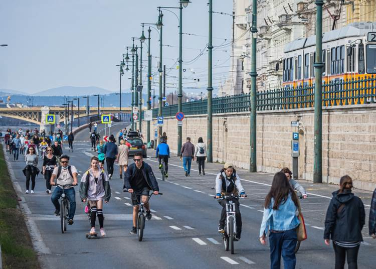 Ismét autómentes lesz a pesti alsó rakpart egy szakasza hétvégente, már most húsvétkor is