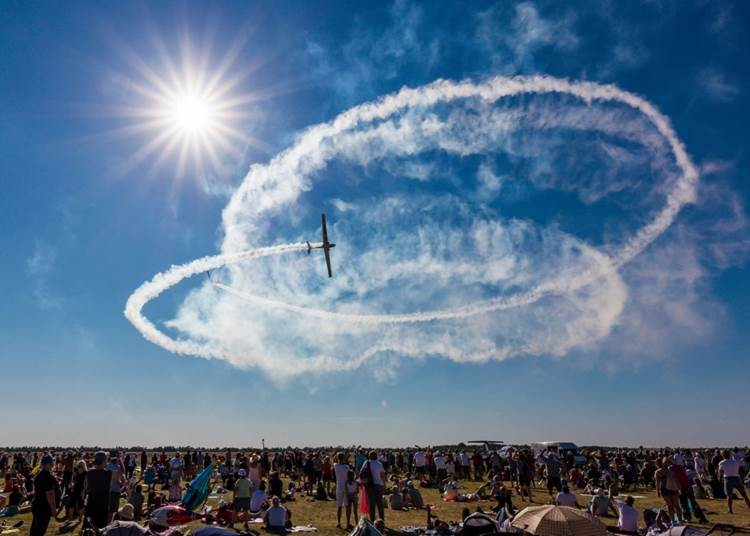 Drónok, repülők, helikopterek festik színesre Szeged egét, 2022. szeptember 9 - 11.