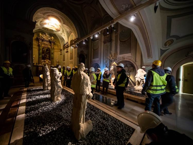 Kulisszák mögött: különleges várséták és kiállítások a megújuló veszprémi várnegyedben