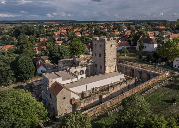 Húsvét és tavaszi szünet a Kinizsi várban, 2024. március 29. – április 1.