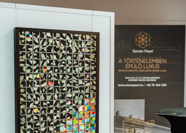 Elsőként az Art Marketen láthatóak a szecesszió korszakos üvegművészének munkái
