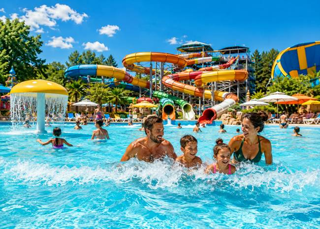Magyarország legjobb aquaparkjai és élményfürdői – 15 hűsítő úti cél a nyárra