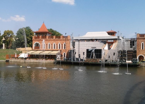Szarvasi Vízi Színház 2021. június 18-án nyitja kapuit