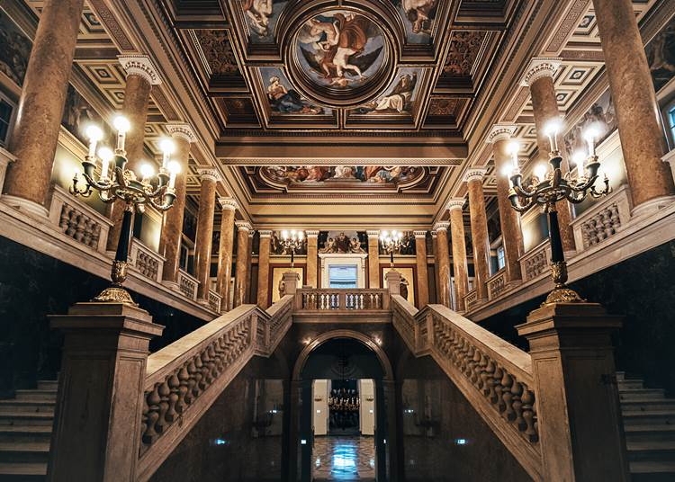 A nyári péntek estéken meghosszabbított nyitva tartással vár a Magyar Nemzeti Múzeum