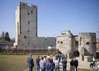 Nyártól látogatható a megújult nagyvázsonyi Kinizsi-vár