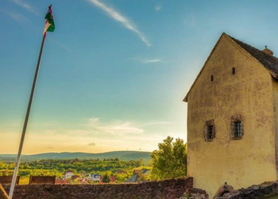 360° Képzőművészet és színház Alsóörsön