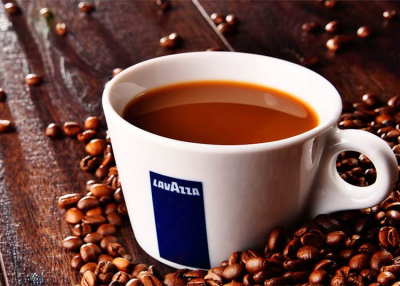 A Lavazza tenisz tehetségeket karol fel