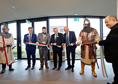 A 12. századi Magyarországra repít vissza a most átadott látogatóközpont Bugacon