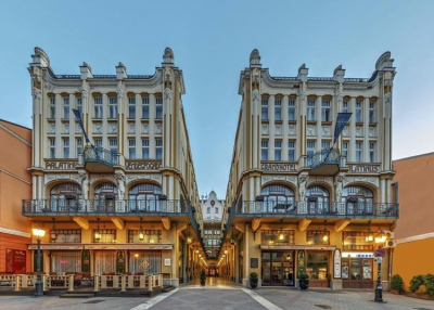 Eladta a pécsi Palatinus Hotelt a Danubius