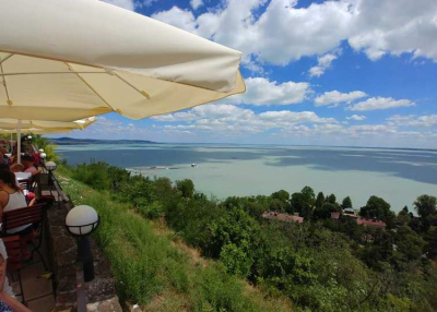 A belföldé a nyár, csak ősszel élénkülnek a kiutazások