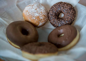 Falánk fánkfalók találkozója, 2026. február 8.