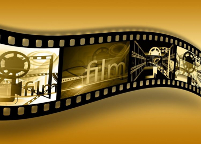 Szabadtéri mozireneszánsz kultfilmekkel és online filmfesztivál világpremierekkel