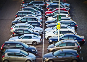 Több ezer ingyenes parkolót nyitnak meg Budapesten
