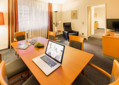Szállodai szobákból home office