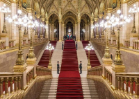 Online látogatható az Országház több nevezetes helyszíne
