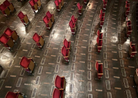 Élet az apokalipszis után: így fog kinézni az egyik színház nézőtere a jövő évadban