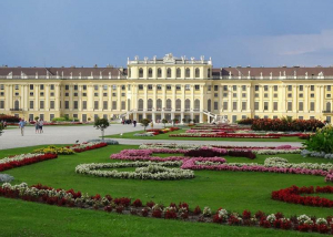 Új élményeket kínál látogatóinak a mesés Schönbrunni kastély