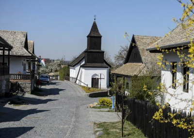 Pünkösdkör újranyit a Hollókői vár