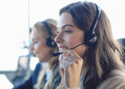 Kik a legszebb hangú ügyfélszolgálatosok? December 6-ig lehet választani!