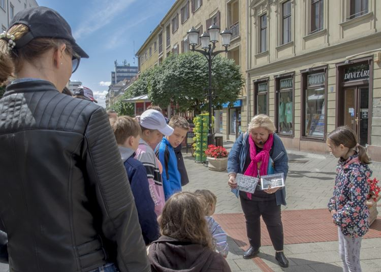 „Toronyiránt” városi tematikus séta Győrben