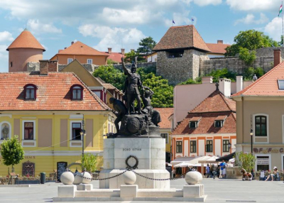 Az Egri csillagokon innen és túl