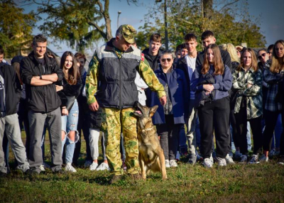 Kiemelt érdeklődés mellett rendeztek  katonai logisztikai bemutatónapot