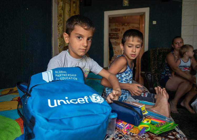 A Daniella Villamosság az UNICEF-fel együtt segít a rászorulókon