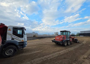 Hat percre a termináltól: több mint húszezer négyzetméteres parkoló épül Vecsésen