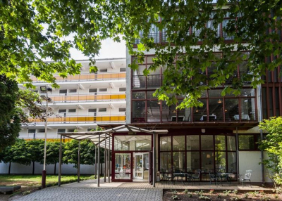 Felajánlotta szállodáját a külföldről hazatérő magyaroknak egy vállalkozó