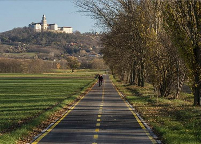 Elkészült az új kerékpárút Győr és Pannonhalma között